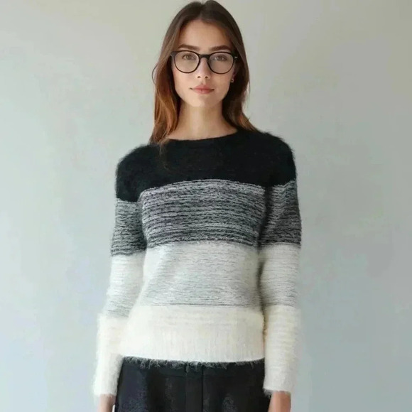 Zara Girls Sweater - Black and White - knit - Very fluffy and warm - 164 cm - Picture 1 of 15